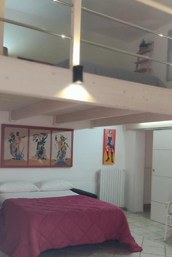 Casa Graziella Apartment Brindisi Bagian luar foto