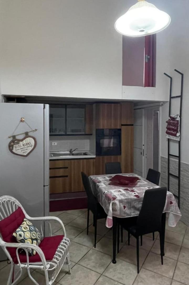 Casa Graziella Apartment Brindisi Bagian luar foto